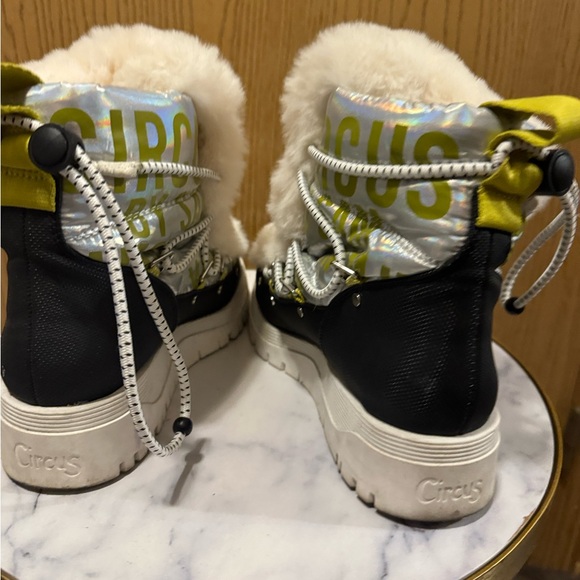 Circus by Sam Edelman Black and Cream Winter Boots - Picture 7 of 9